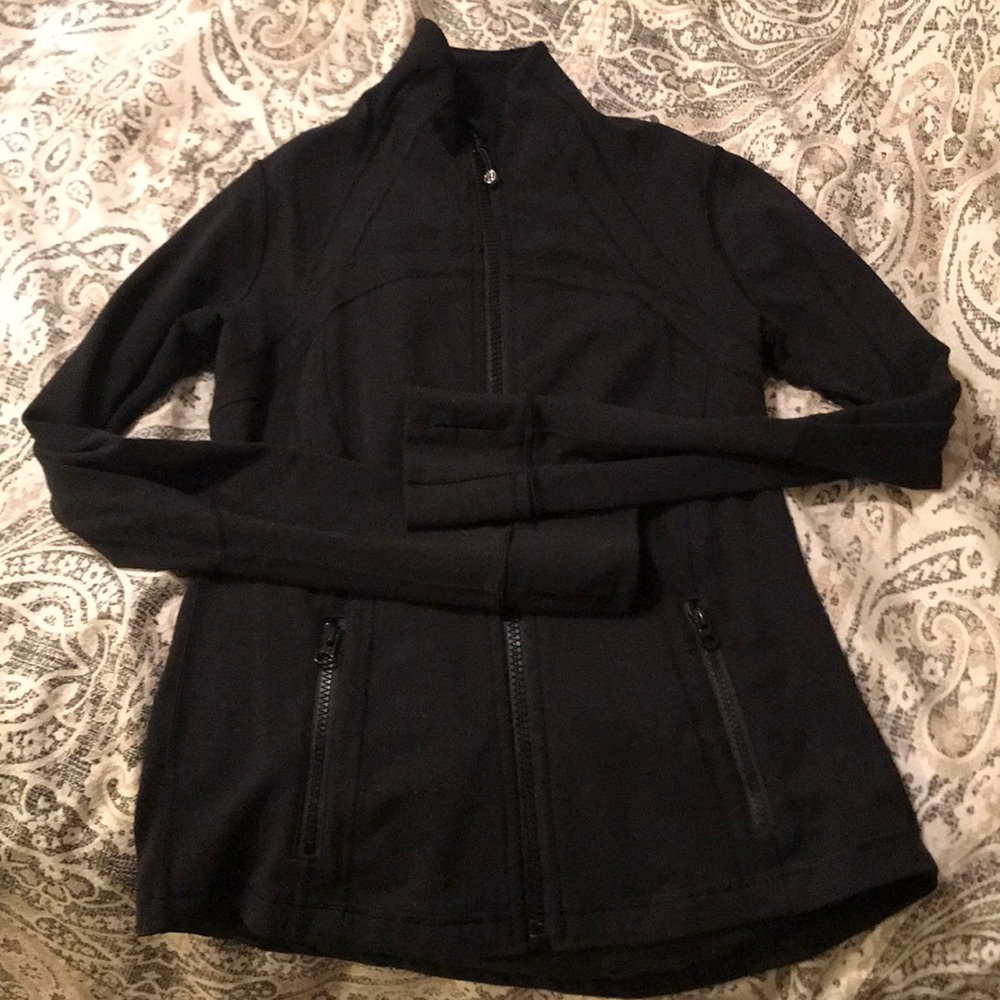 Lulu define jacket